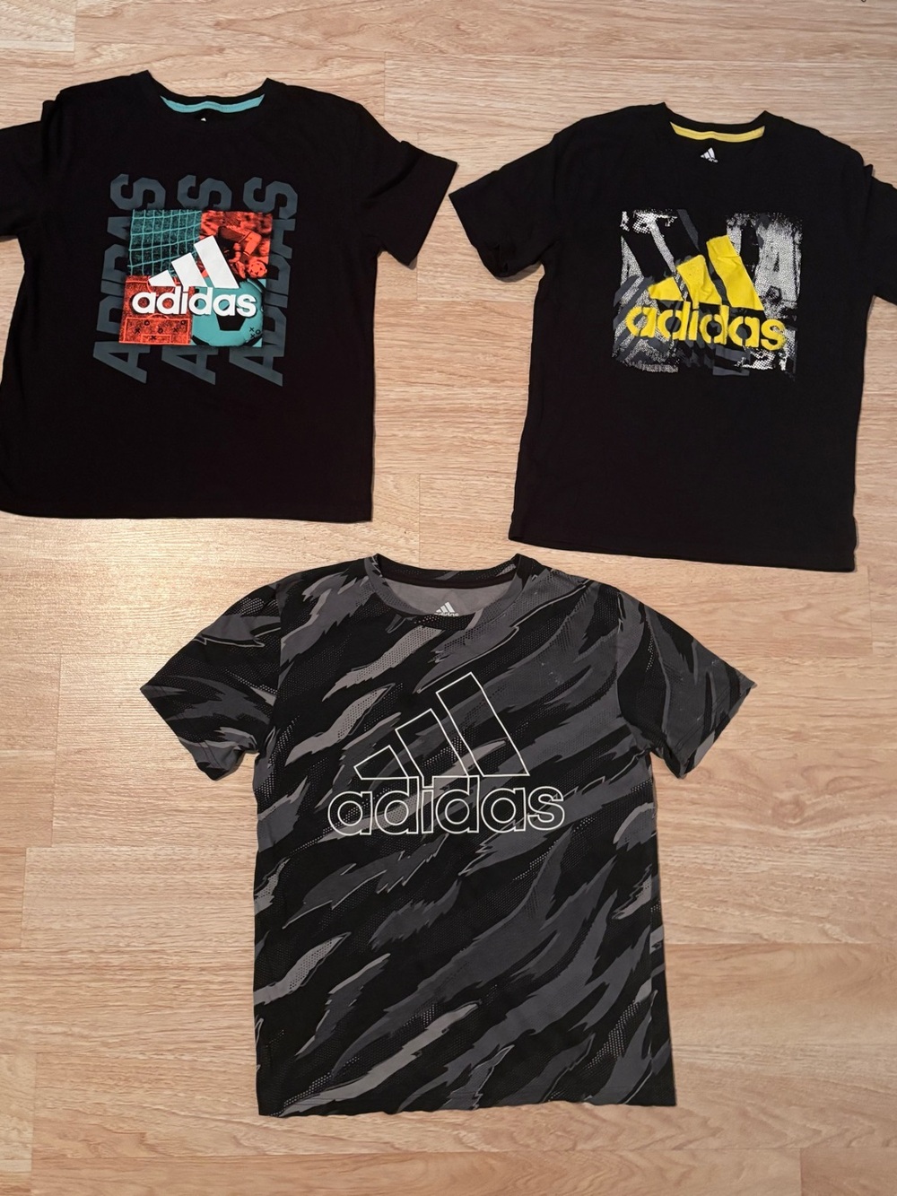 adidas t-shirt bundle youth s & m